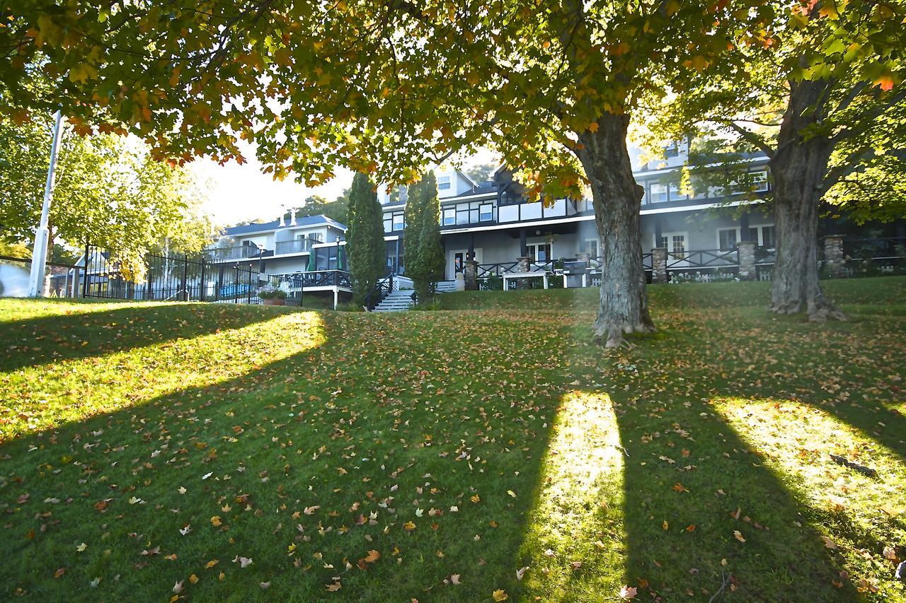 Sir Sam's Inn&Spa Haliburton Exterior foto