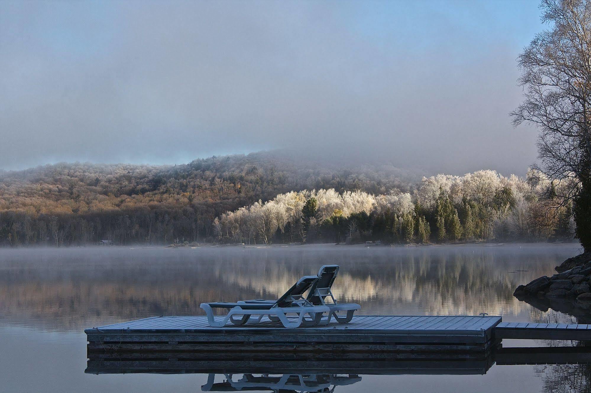 Sir Sam's Inn&Spa Haliburton Exterior foto